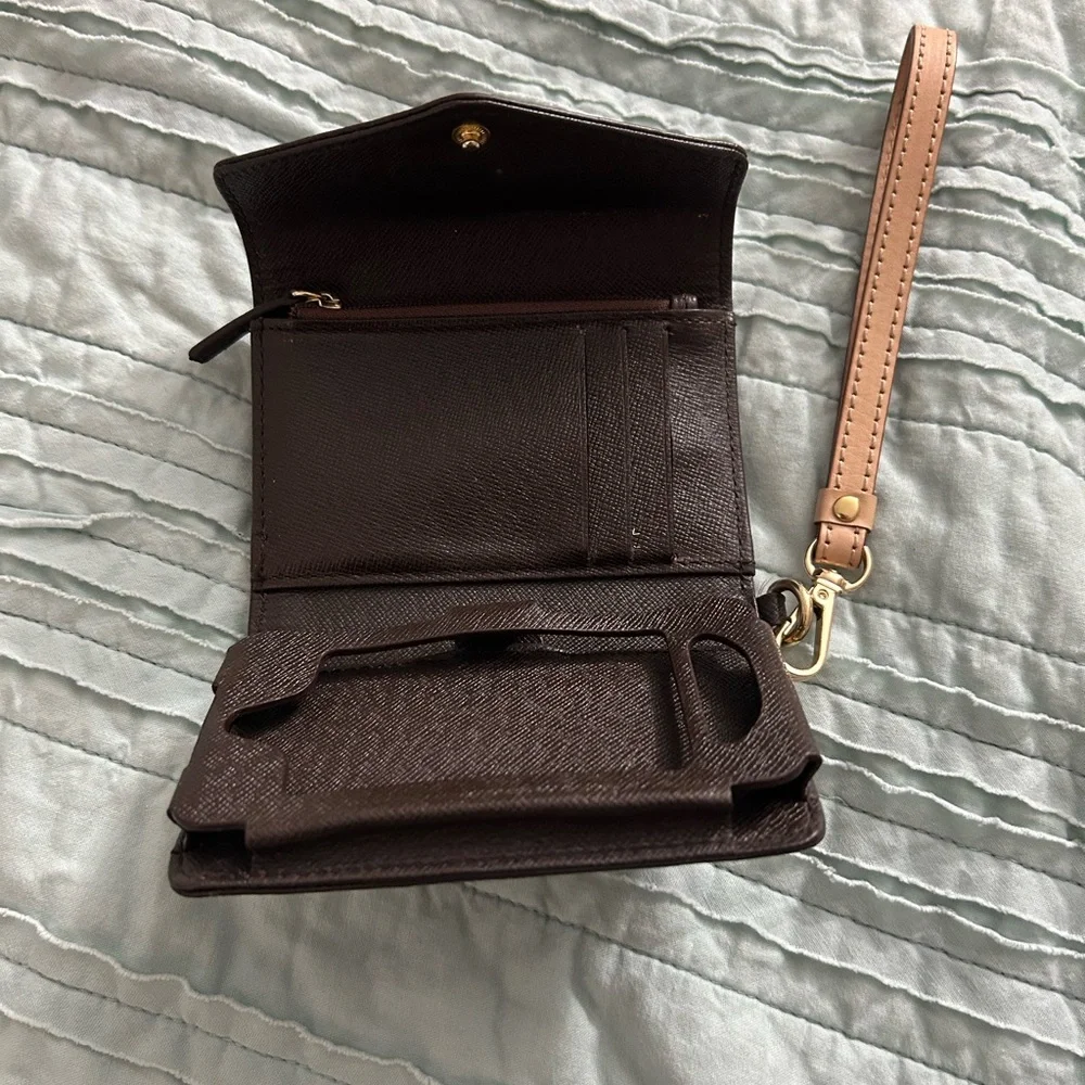 Michael Kors wristlet - Picture 4 of 5